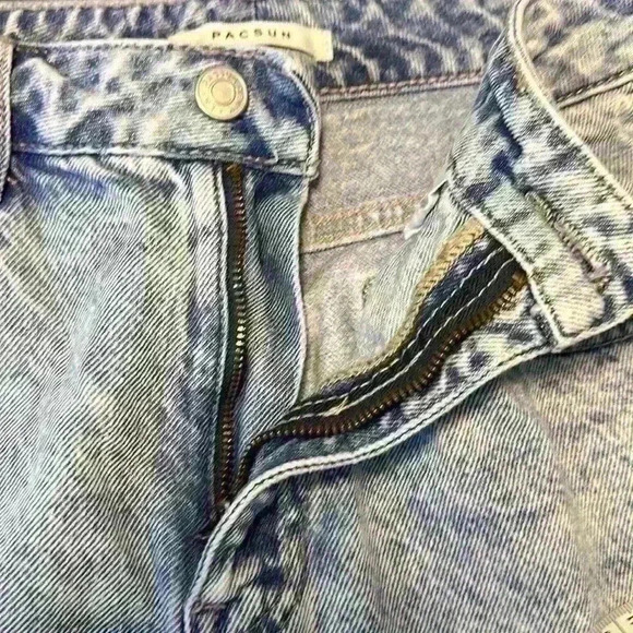 PacSun Mom Short Acid Wash Distressed 90s Cuffed Hem Jean Short Women’s Size 29. - Picture 12 of 12